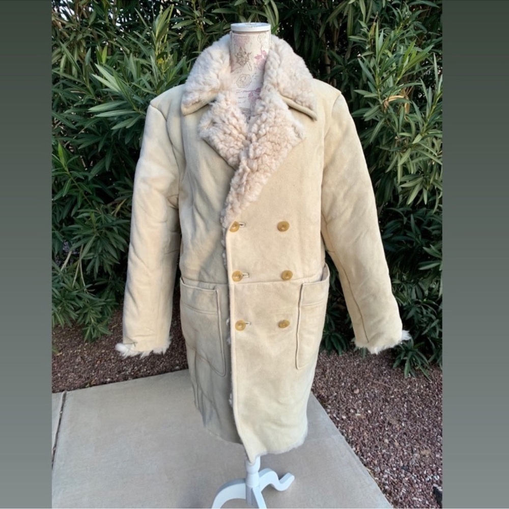VTG Genuine Shearling Coat Women Sz M Long Suede Sheepskin 70s Peacoat EXCELLENT